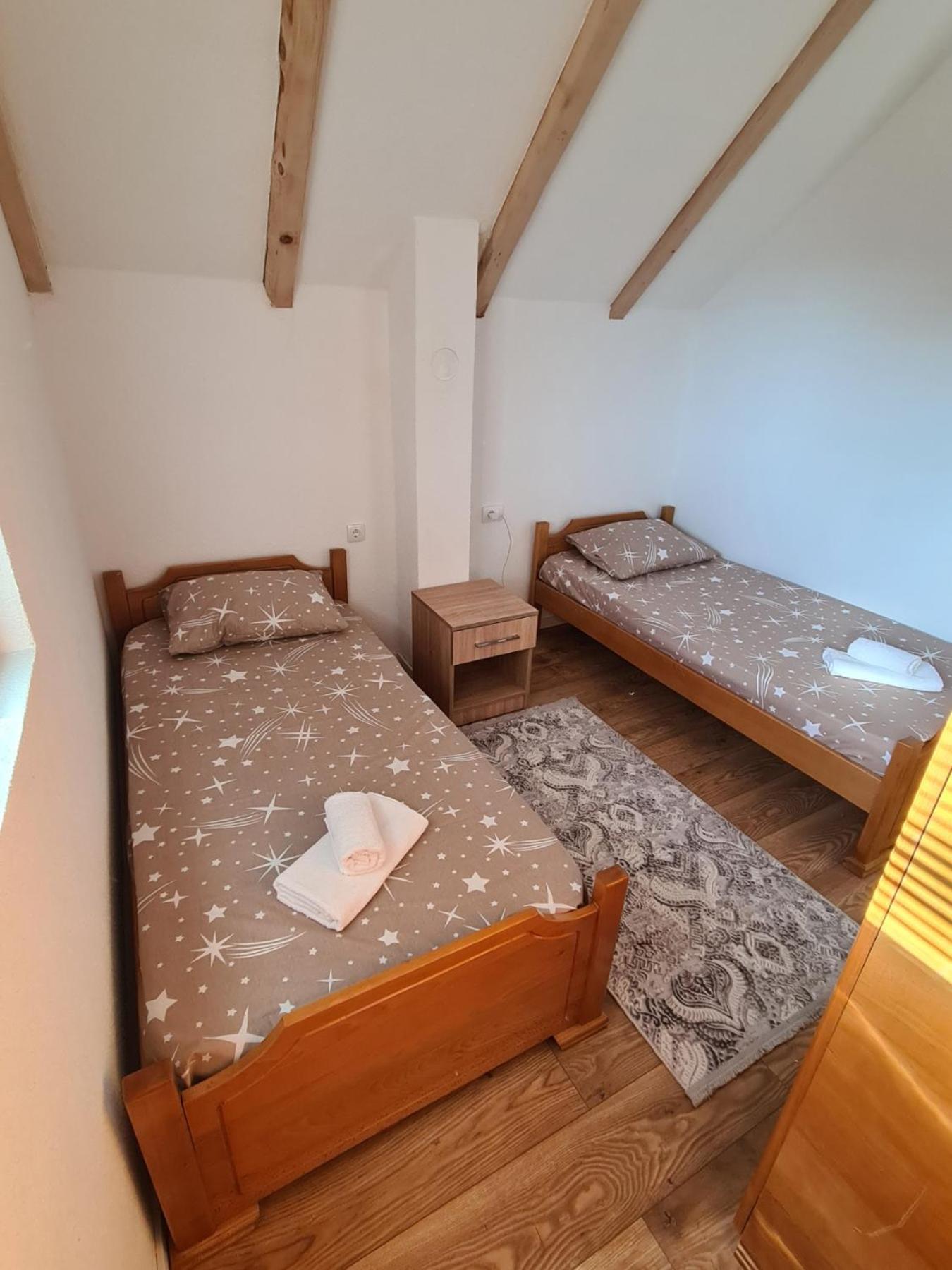Bungalows Malagic Gusinje Exterior foto